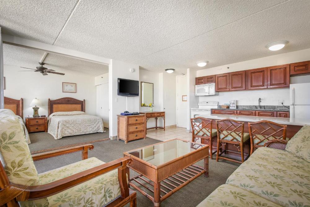 One-Bedroom Suite with Ocean View interior